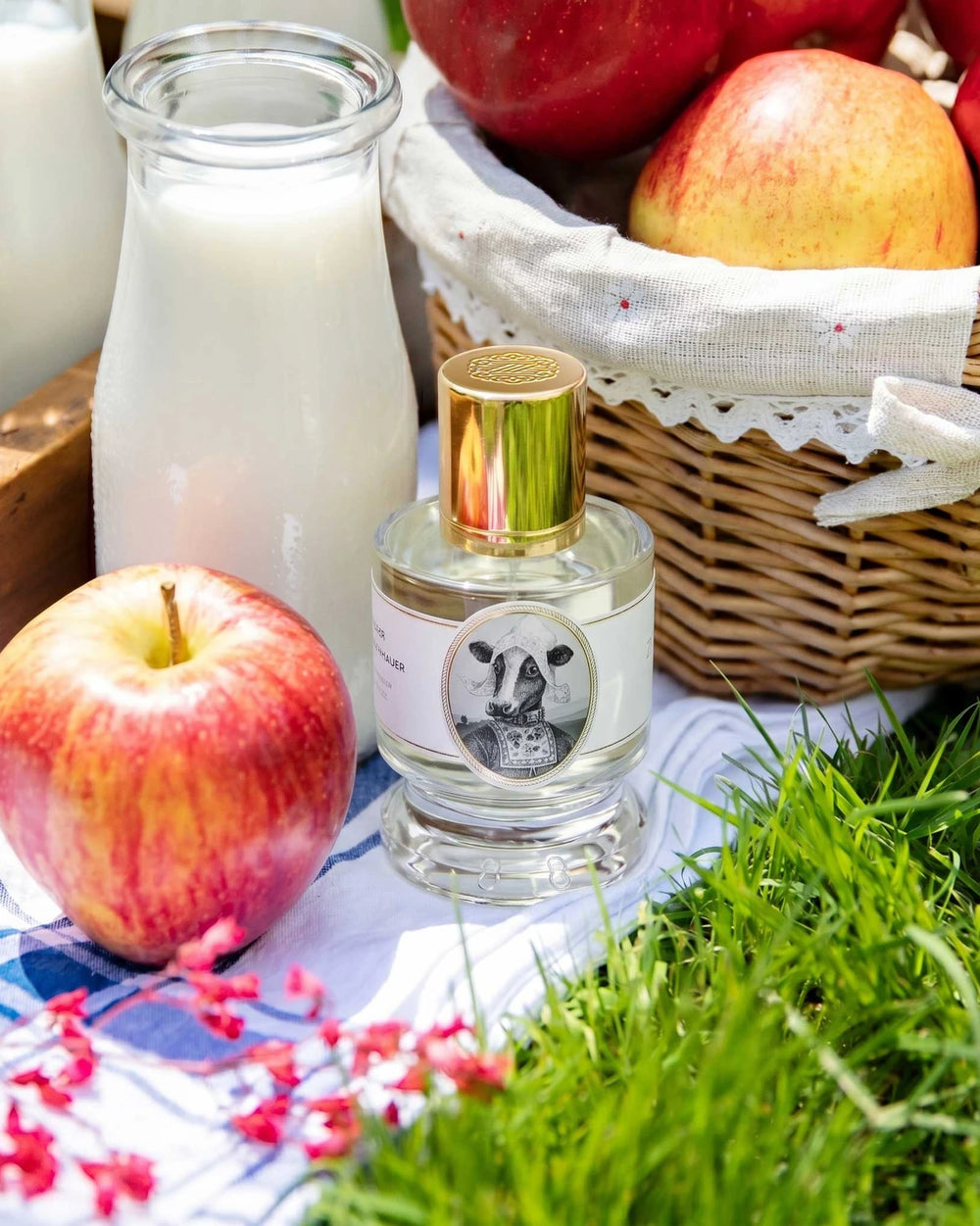 Zoologist Cow Extrait de Parfum (60ml) – image 3
